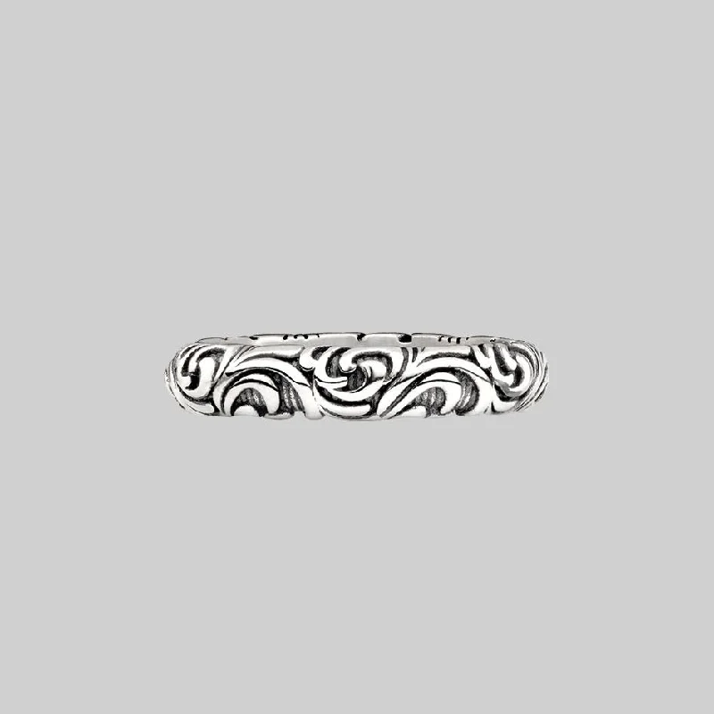 fashion-forward rings for women -MAUD. Scroll Detail Band Ring - Silver