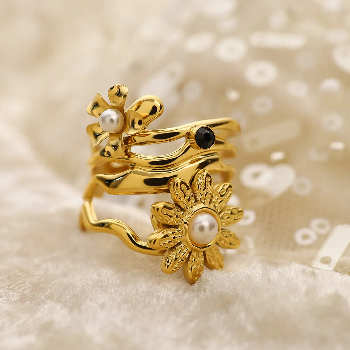 matching rings for women -304 Stainless Steel 18K Gold Plated Retro Simple Style Plating Inlay Petal Artificial Pearls Zircon Rings