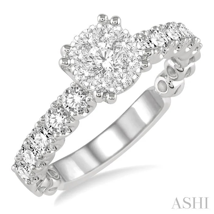 eco-friendly engagement rings for women -ROUND SHAPE LOVEBRIGHT DIAMOND ENGAGEMENT RING