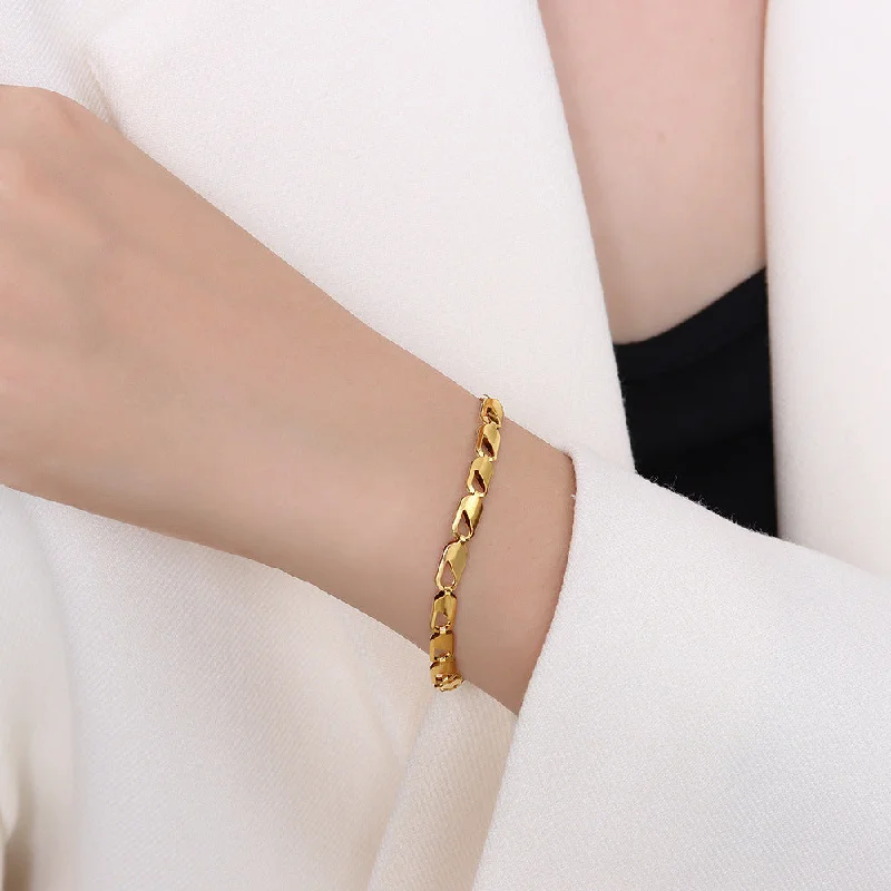 E050 Gold Bracelet 15 + 5cm